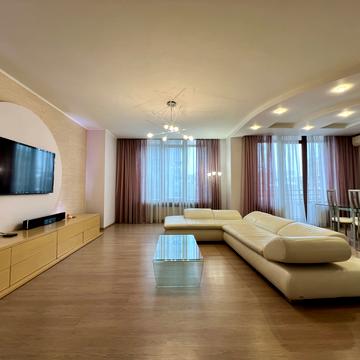 Жилянська вул., 59