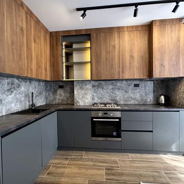 Тернопільська вул., 46