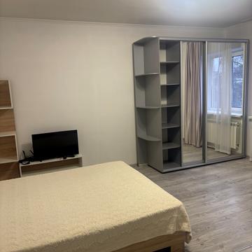 Єлизавети Чавдар вул., 3