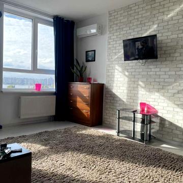 Миколи Бажана просп., 17-А