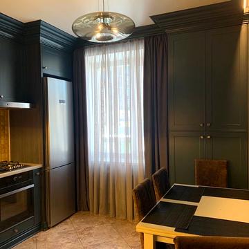 Дмитра Іващенка вул., 1а