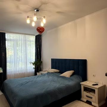 Залізнична вул., 23