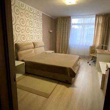 Саперно-Слобідська вул., 24