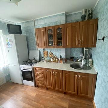 Терещенківська вул. (Червоного Козацтва), 14