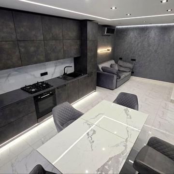 Набережна Перемоги вул., 42