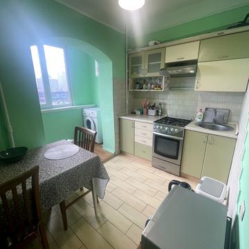 Європейського Союзу просп. (Правди), 80