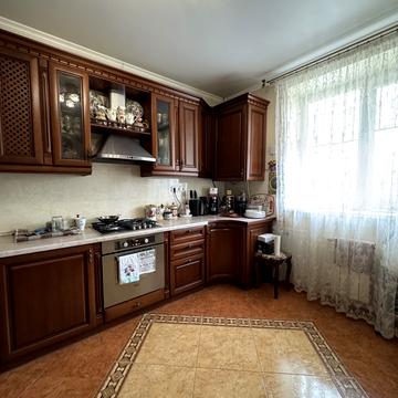 Української Дивізії вул., 11