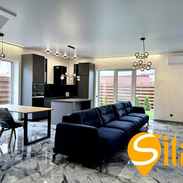 Центральна вул.