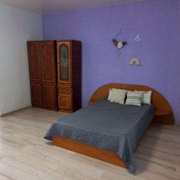 Кераміків вул., 1