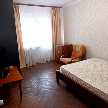 Героїв Крут вул. (Валентини Терешкової), 39/2