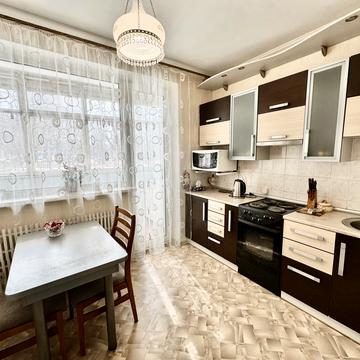 Жасминовий бульв. (Петра Слинька), 9/1