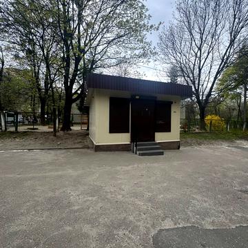 Пасічна вул., 90