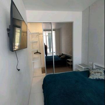 Дача Ковалевського вул., 121 к1