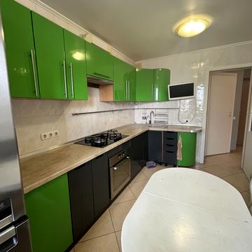 Героїв полку "Азов" вул. (Маршала Малиновського), 11