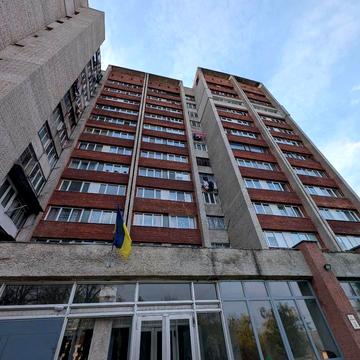 Зелена вул., 1