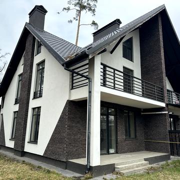 Євгена Коновальця вул.