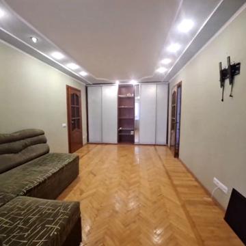 Ігоря Юхновського вул., 20