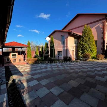 Звенигородська вул., 10