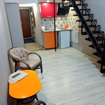 Лозівська вул., 5