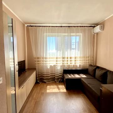 Бориса Гмирі вул., 18