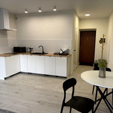 Чубинського вул., 8-Б