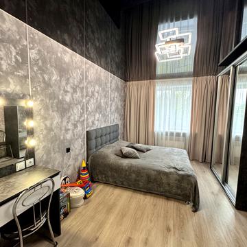 Богдана Хмельницького просп. (Героїв Сталінграда), 229