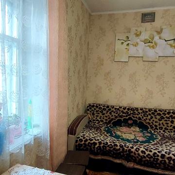 Київська вул., 11