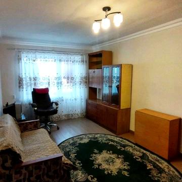 Ростиславська вул. (Маршала Рибалка), 7/18