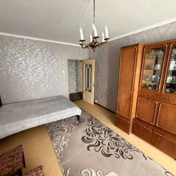 Володимира Висоцького бульв., 8-А