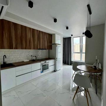 Перлинна вул., 11