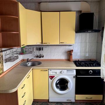 Алішера Навої просп., 78