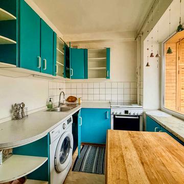 Саксаганського вул., 88