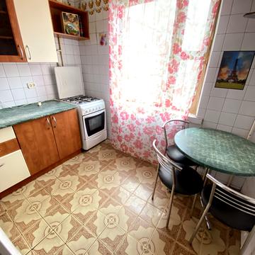 Червоної Калини просп. (Володимира Маяковського), 34