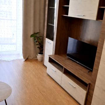 Івана Кавалерідзе вул., 5