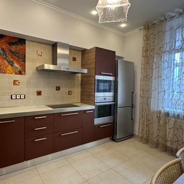 Лесі Українки бульв., 23-А