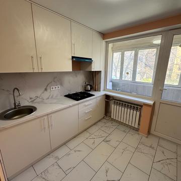 Велика Васильківська вул. (Червоноармійська), 124-А