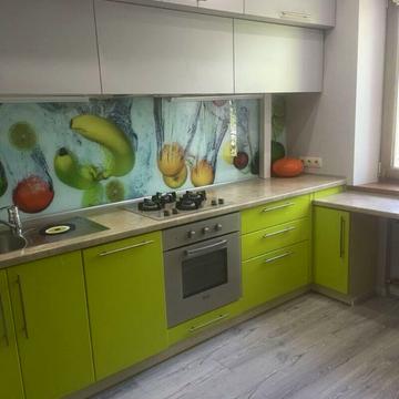 Слави бульв., 18