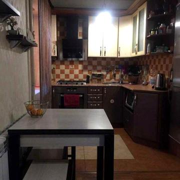 Павла Тичини просп., 11