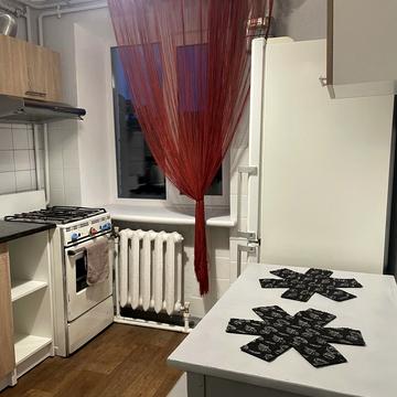 Рильського вул., 5