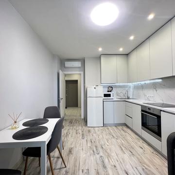 Микільсько-Слобідська вул., 10