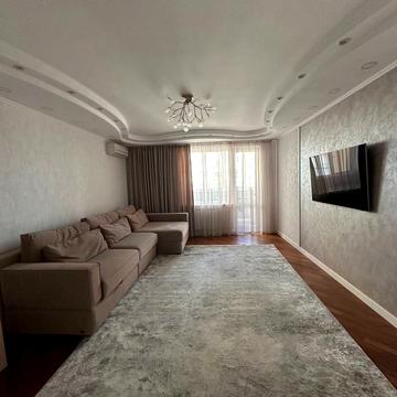 Дарницький бульв., 10