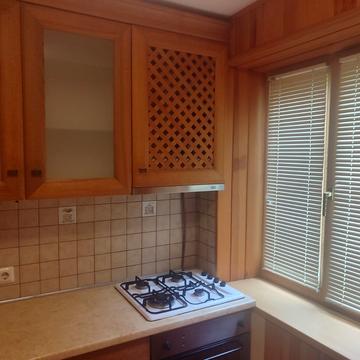 Тополева вул., 5