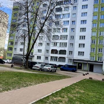 Володимира Вернадського вул., 10