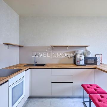 Салютна вул., 2к19