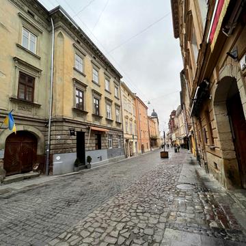 Лесі Українки вул., 18