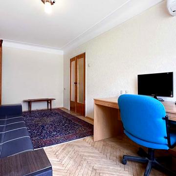 Шота Руставелі вул., 25