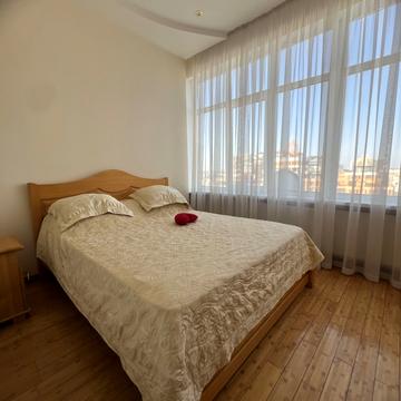 Генуезька вул., 5