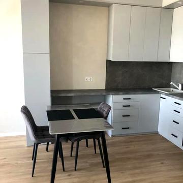 Павла Думанського вул., 27