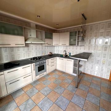 Героїв Небесної Сотні вул. (Федька), 3/1