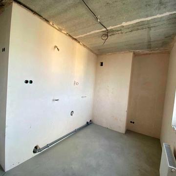 Льва Ландау просп. (50-річчя СРСР), 52-Л